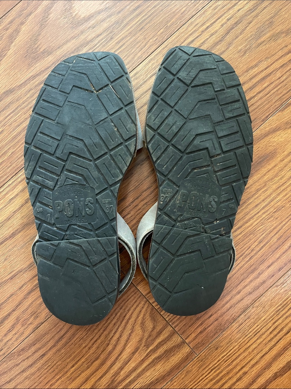 Pons Avarcas Women's Gray Leather Slingback Sandals - Picture 3 of 4